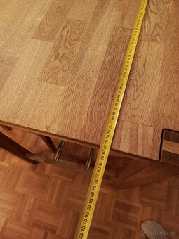 Predám barový jedálenský stôl a stoličky z masívneho dubu - 4