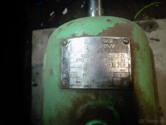 Elektromotor s prevodovkou 1,1kW - Ø40 - 4