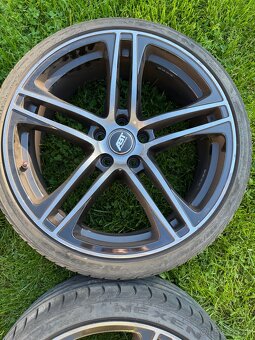 225/35 R19 5x112 - 4