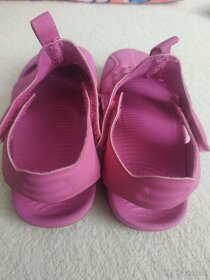 Nike ružové sandálky veľkosť 25 - 4