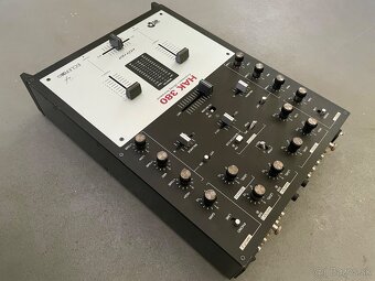 Ecler - 4