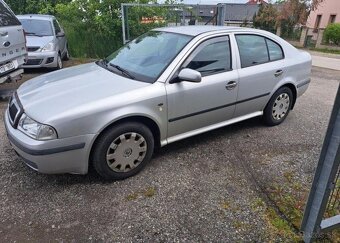 Škoda Octavia 1,6 benzín manuál 55 kw - 4