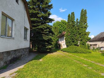 V ČAKLOVE na predaj starší rodinný dom s veľkým pozemkom - 4