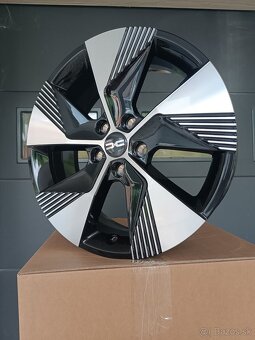 5x114.3 R18 Renault - 4
