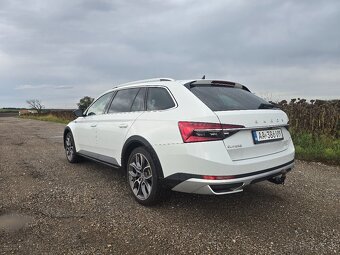 Škoda Superb Combi 2.0 TDI Scout 4x4 DSG prvy majiteľ - 4
