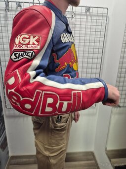 Predám koženú moto bundu Red Bull veľ. M - 4
