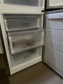 Chladnička s mraziakom Samsung - 4