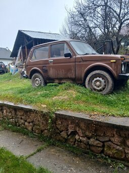 Lada Niva - 4