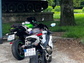 Predam Honda cbr 1000rr - 4