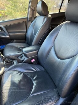 Toyota Rav 4 - 4