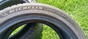 Michelin Pilot Sport 5 225/45 R17 - 4