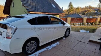 Predám auto Toyota Prius 12/2011 - 4