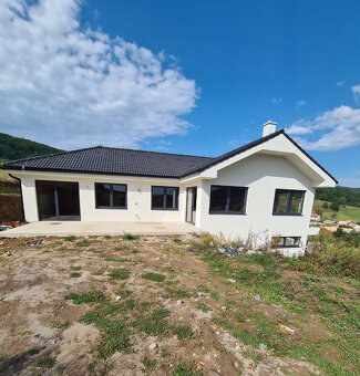 Nádherná novostavba RD blízko Zvolena, obklopená prírodou - 4