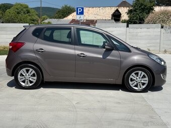 Hyundai ix20 1.4 CRDi DOHC 16V Style - 4