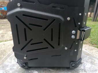 45 litrovy top case vrchny zadny kufor - 4
