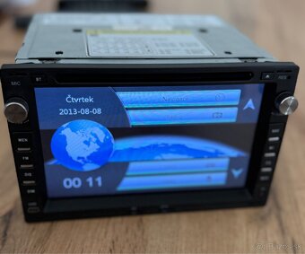 Autorádio 2DIN - 7” dotykový display - 4
