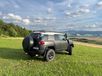 Toyota Fj Cruiser - 4