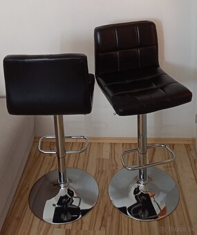 2 x barové otočné stoličky - 4