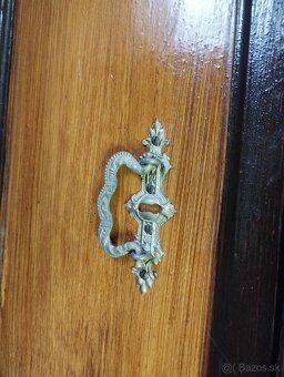 Starožitná komoda - 4