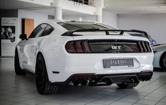 Ford Mustang 5.0 V8 GT - 4