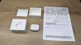 Apple AirPods Pro 3 - 4
