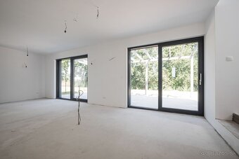 NA PREDAJ 4izb. rekreačný dom pri PENATI - 4