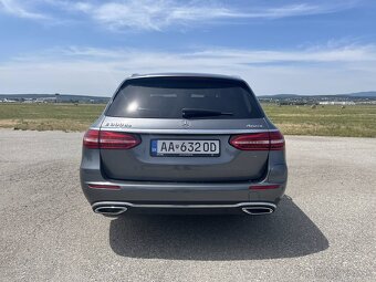 Mercedes-Benz E 300de 4MATIC Sedan–2021/Hybrid/Odpocet DPH - 4