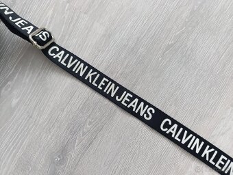 Krásna kabelka Calvin Klein - 4
