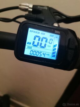 elektrokolobežka so sedadlom Xscooter - 4