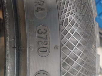 Pneu continental 275/45r21 - 4