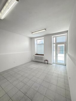 Obchodné priestory v centre mesta Sereď 30m2 - 4