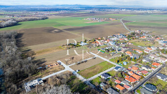 Predaj stavebné pozemky v novej časti  obce Hrubý Šúr-Senec - 4