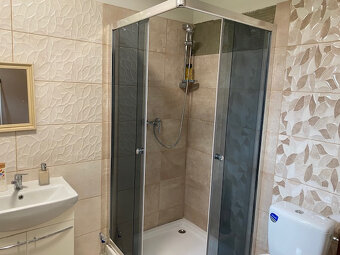 Bývanie v domčeku len kúsok od B. Bystrice? Nech sa páči ... - 4