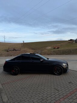 Mercedes AMG C63s - 4