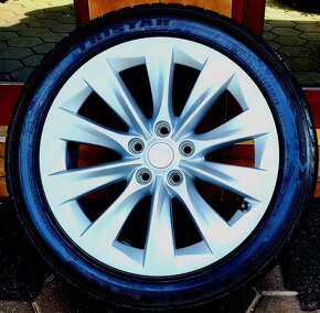 alu R19 5x120 senzory, zimné pneu 245/45 orig. Tesla model S - 4