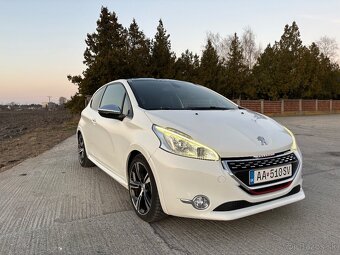 Peugeot 208 GTI - 4