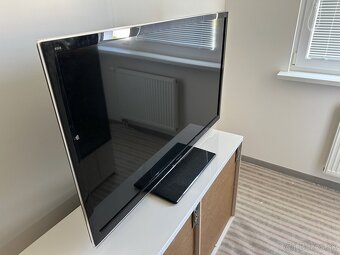 Predam televizor 47" Panasonic VIERA TX-L47E5E - 4