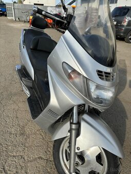 Suzuki Burgman 400 - 4