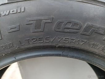 Bf Goodrich KM2 255/75 R17 - 4
