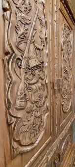 Drevená skriňa Poľovnicke motivy 180×220cm - 4