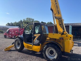 Prodám Teleskopický  Nakladač New Holland - 4
