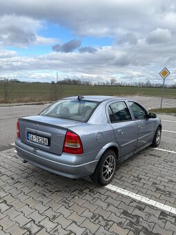Opel Astra - 4