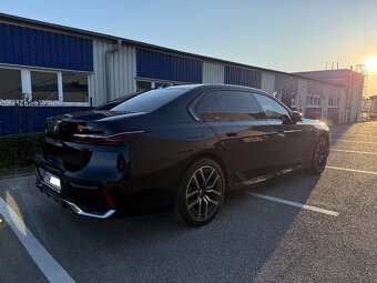 BMW 750e / TV / Lounge sedenie - 4