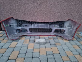 ŠKODA FABIA 1 predný nárazník červenej farby - 4