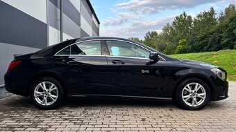 Mercedes Benz CLA - 4