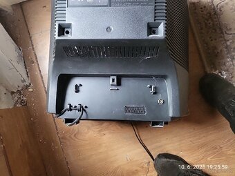 Sony trinitron - 4