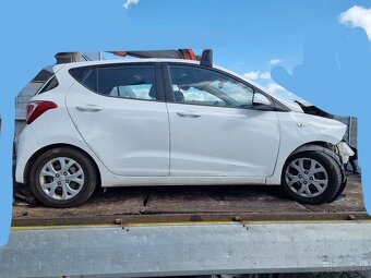 hyundai i10 II zadný náraznik - 4