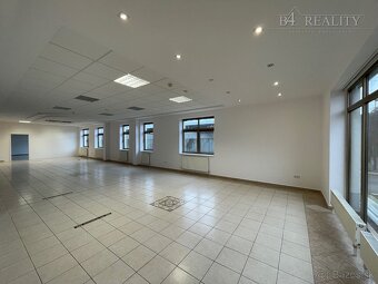 Komerčné priestory na prenájom, 380 m2, Zlatovská ul., Trenč - 4