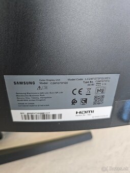 Samsung C24FG73, 24" - 4