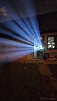 Otočné hlavy 200W Beam, fokusácia, fixtura na freestyler - 4